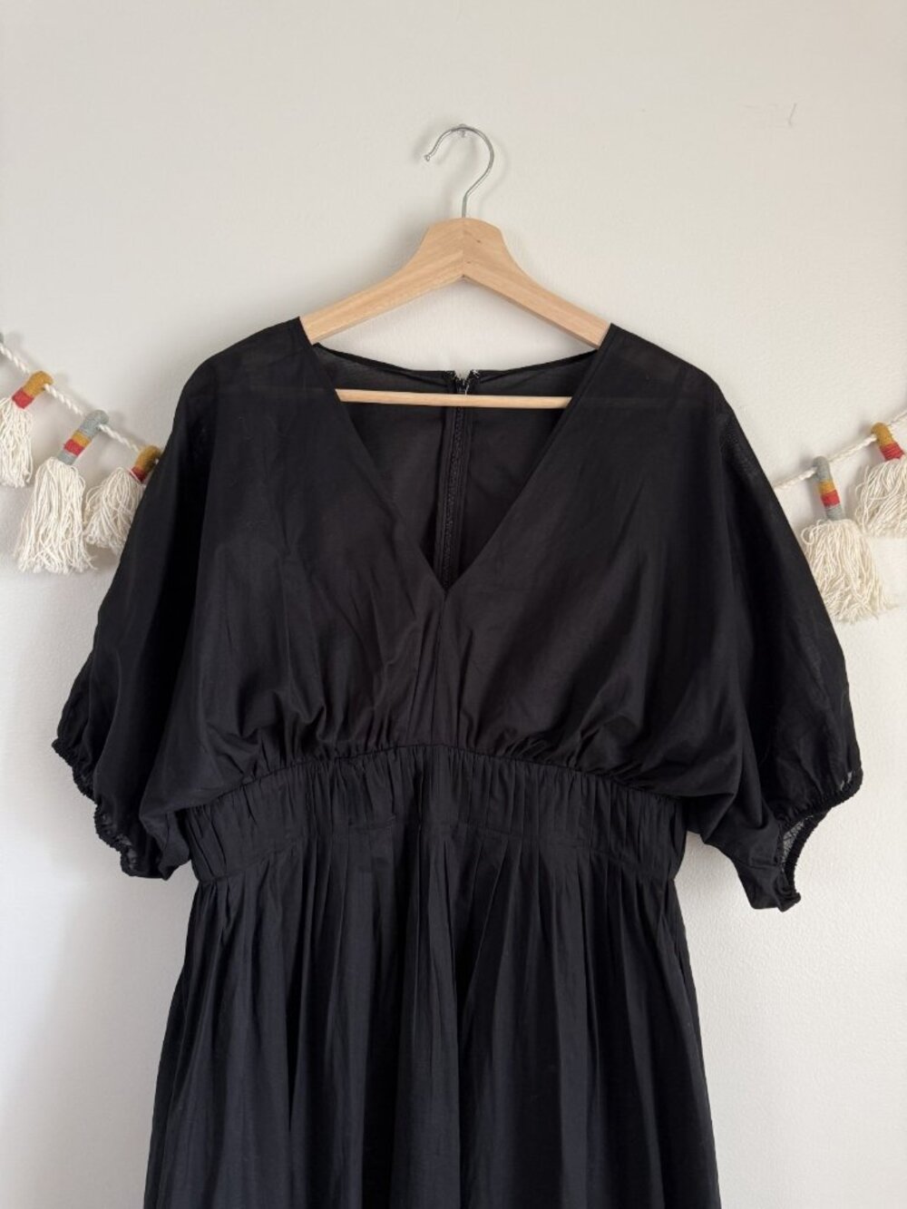 Banana Republic Volie Elbow Sleeve Gathered Midi Dress Black Beachy Whimsical M - Picture 3 of 11